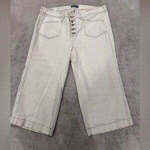 Torrid Cream Capris with Brown Stitching 22